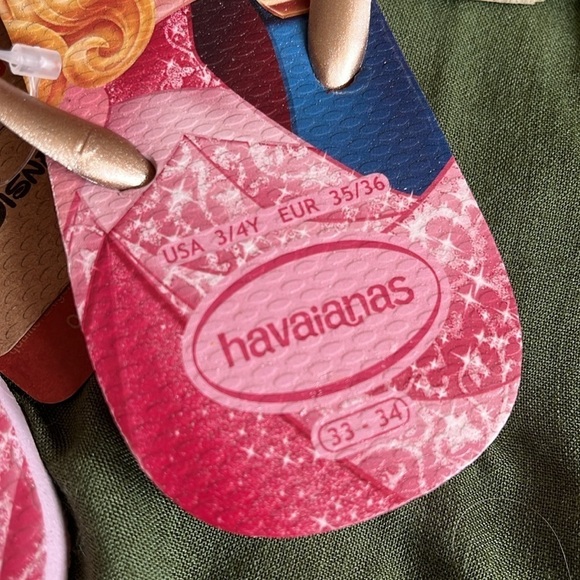 Brand New Havaianas Two Pairs Flip Flops Disney Sleeping Beauty Leopard Print - Picture 5 of 14